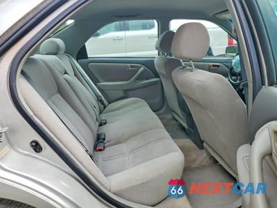Zdjęcie 10 z 12 samochodu: 2001 TOYOTA CAMRY LE VIN:4T1BG22K01U031771 - miniatura
