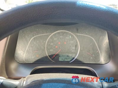 Zdjęcie 9 z 13 samochodu: 2015 TOYOTA RAV4 VIN:2T3WFREV4FW178404 - miniatura