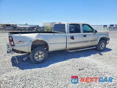 Trzecie zdjęcie samochodu z tyłu: 2005 CHEVROLET SILVERADO K2500 HEAVY DUTY VIN:1GCHK232X5F892073 - miniatura
