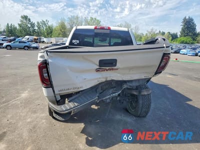 Zdjęcie 6 z 12 samochodu: 2018 GMC SIERRA K1500 SLT VIN:3GTU2NECXJG537581 - miniatura