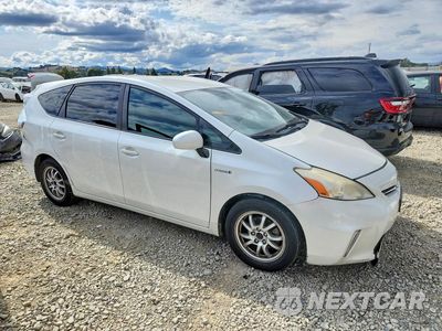 Czwarte zdjęcie samochodu z boku: 2012 TOYOTA PRIUS V THREE VIN:JTDZN3EU2C3136462 - miniatura