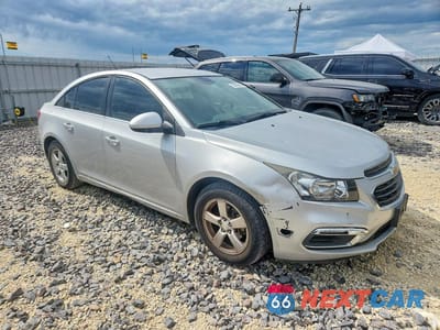 Czwarte zdjęcie samochodu z boku: 2015 CHEVROLET CRUZE LT VIN:1G1PC5SB2F7243254 - miniatura