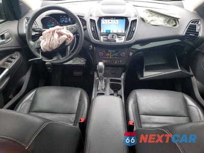 Zdjęcie 8 z 13 samochodu: 2019 FORD ESCAPE TITANIUM VIN:1FMCU9J95KUC05484 - miniatura