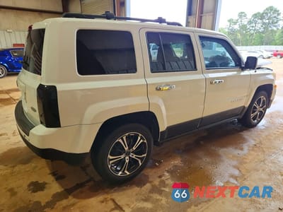 Trzecie zdjęcie samochodu z tyłu: 2015 JEEP PATRIOT LATITUDE VIN:1C4NJPFB3FD157799 - miniatura