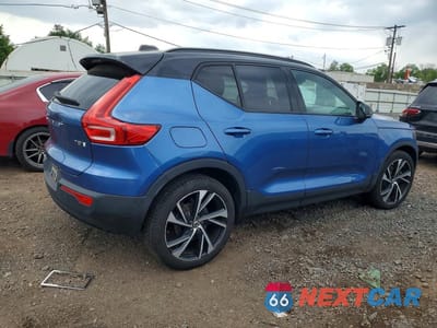 Trzecie zdjęcie samochodu z tyłu: 2021 VOLVO XC40 T5 R-DESIGN VIN:YV4162UM7M2465605 - miniatura
