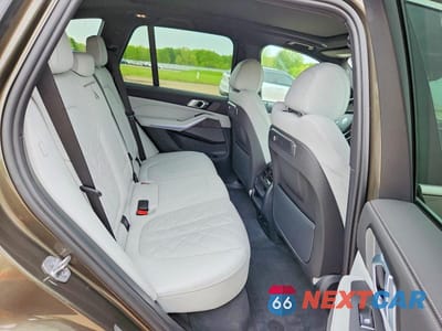 Zdjęcie 11 z 13 samochodu: 2024 BMW X5 XDRIVE40I VIN:5UX23EU03R9R43269 - miniatura