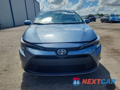 Piąte zdjęcie samochodu w środku: 2025 TOYOTA COROLLA HYBRID LE VIN:JTDBCMFE3SJ045523 - miniatura