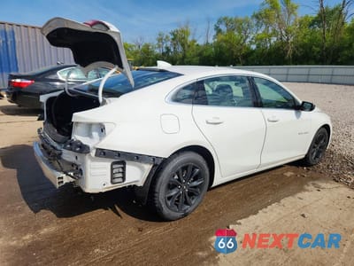 Trzecie zdjęcie samochodu z tyłu: 2020 CHEVROLET MALIBU LT VIN:1G1ZD5ST1LF093413 - miniatura