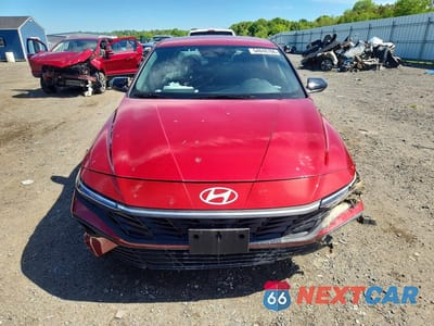 Piąte zdjęcie samochodu w środku: 2025 HYUNDAI ELANTRA SEL SPORT VIN:KMHLM4DG7SU974629 - miniatura
