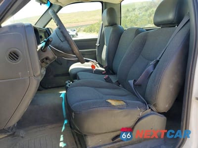Zdjęcie 7 z 12 samochodu: 2005 GMC NEW SIERRA C1500 VIN:1GTEC14V75Z258768 - miniatura