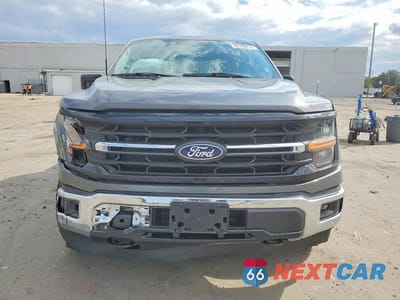 Piąte zdjęcie samochodu w środku: 2025 FORD F150 XLT VIN:1FTFW3L86SKE52019 - miniatura