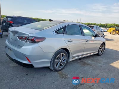 Trzecie zdjęcie samochodu z tyłu: 2018 HYUNDAI SONATA HYBRID LIMITED VIN:KMHE34L30JA082989 - miniatura
