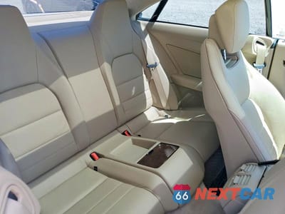Zdjęcie 10 z 12 samochodu: 2011 MERCEDES-BENZ E 550 VIN:WDDKJ7CBXBF092168 - miniatura