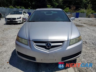Piąte zdjęcie samochodu w środku: 2004 ACURA TL VIN:19UUA66214A039546 - miniatura