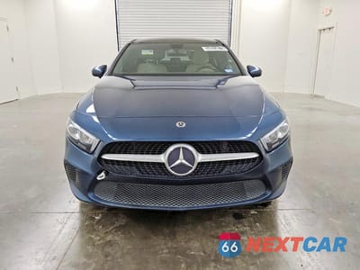 Piąte zdjęcie samochodu w środku: 2019 MERCEDES-BENZ A 220 VIN:WDD3G4EB2KW019813 - miniatura