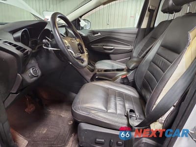 Zdjęcie 7 z 13 samochodu: 2016 FORD ESCAPE SE VIN:1FMCU9GX7GUA65452 - miniatura