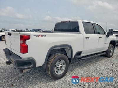 Trzecie zdjęcie samochodu z tyłu: 2020 CHEVROLET SILVERADO K2500 HEAVY DUTY VIN:1GC1YLEY8LF142255 - miniatura