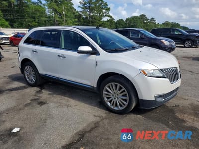 Czwarte zdjęcie samochodu z boku: 2015 LINCOLN MKX VIN:2LMDJ8JK8FBL24608 - miniatura