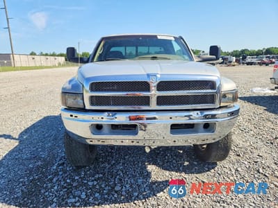 Piąte zdjęcie samochodu w środku: 1999 DODGE RAM 1500 VIN:3B7HF13Z9XG230403 - miniatura