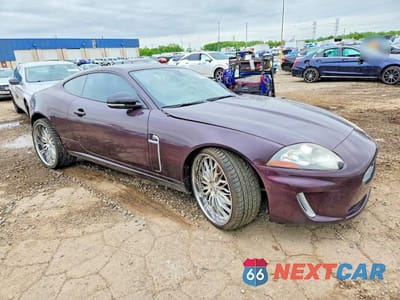 Czwarte zdjęcie samochodu z boku: 2011 JAGUAR XK VIN:SAJWA4FB0BLB41700 - miniatura
