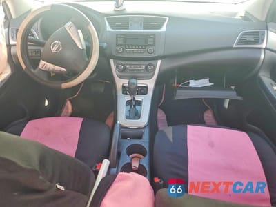 Zdjęcie 8 z 13 samochodu: 2015 NISSAN SENTRA S VIN:3N1AB7AP9FY285057 - miniatura