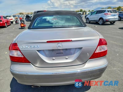 Zdjęcie 6 z 12 samochodu: 2006 MERCEDES-BENZ CLK 350 VIN:WDBTK56G36T064144 - miniatura