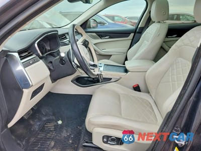 Zdjęcie 7 z 12 samochodu: 2022 JAGUAR F-PACE S VIN:SADCJ2EX8NA692929 - miniatura