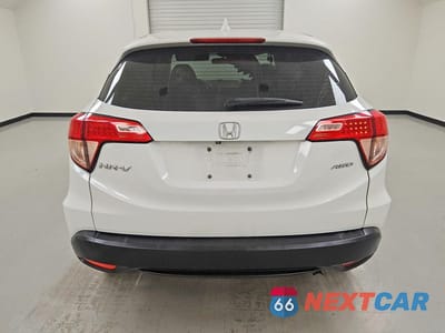 Zdjęcie 6 z 14 samochodu: 2018 HONDA HR-V LX VIN:3CZRU6H32JM717330 - miniatura