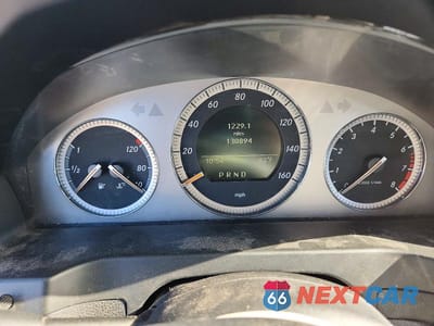 Zdjęcie 9 z 12 samochodu: 2008 MERCEDES-BENZ C 300 VIN:WDDGF54X88F081913 - miniatura