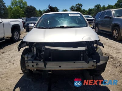 Piąte zdjęcie samochodu w środku: 2016 NISSAN VERSA 1.6 S VIN:3N1CN7AP8GL915553 - miniatura