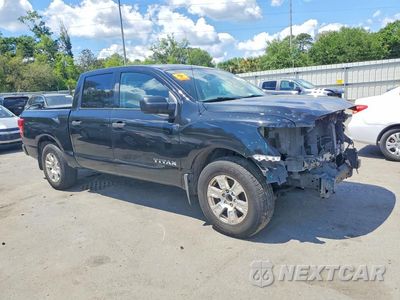 Czwarte zdjęcie samochodu z boku: 2018 NISSAN TITAN S VIN:1N6AA1EK0JN501389 - miniatura