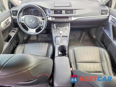 Zdjęcie 8 z 12 samochodu: 2012 LEXUS CT 200 VIN:JTHKD5BH2C2054856 - miniatura