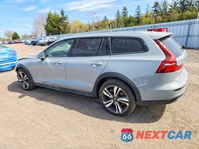 Drugie zdjęcie samochodu z przodu: 2024 VOLVO V60 CROSS COUNTRY PLUS VIN:YV4L12WY4R1136736 - miniatura