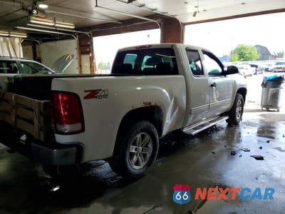 Trzecie zdjęcie samochodu z tyłu: 2012 GMC SIERRA K1500 SLE VIN:1GTR2VE77CZ305791 - miniatura