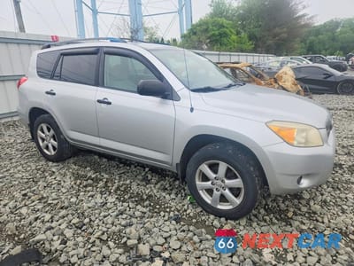 Czwarte zdjęcie samochodu z boku: 2006 TOYOTA RAV4 BASE VIN:JTMZD33V766006842 - miniatura