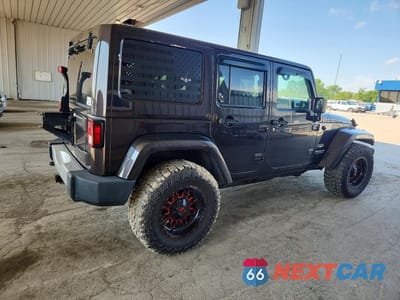 Trzecie zdjęcie samochodu z tyłu: 2013 JEEP WRANGLER UNLIMITED SAHARA VIN:1C4BJWEGXDL687930 - miniatura