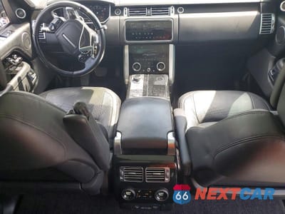 Zdjęcie 8 z 13 samochodu: 2018 LAND ROVER RANGE ROVER HSE VIN:SALGS2SV1JA387921 - miniatura