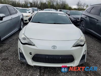 Piąte zdjęcie samochodu w środku: 2015 SCION FR-S BASE VIN:JF1ZNAA11F8700857 - miniatura