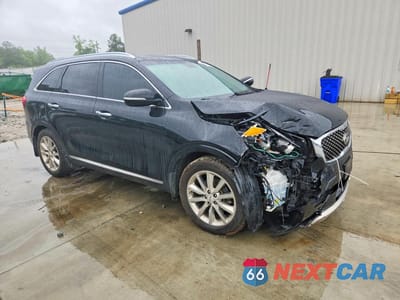 Czwarte zdjęcie samochodu z boku: 2016 KIA SORENTO SX LIMITED V6 VIN:5XYPK4A56GG056605 - miniatura