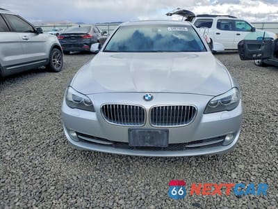 Piąte zdjęcie samochodu w środku: 2012 BMW 528 XI VIN:WBAXH5C53CDW02039 - miniatura