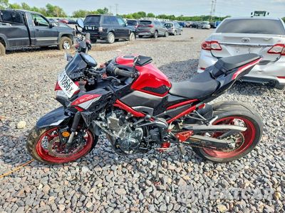 Trzecie zdjęcie samochodu z tyłu: 2024 KAWASAKI ZR900 F VIN:ML5ZRDF18RDA69705 - miniatura