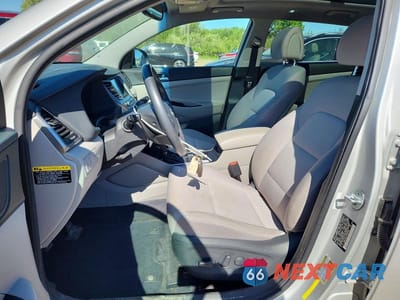 Zdjęcie 7 z 12 samochodu: 2018 HYUNDAI TUCSON VALUE VIN:KM8J33A23JU699644 - miniatura