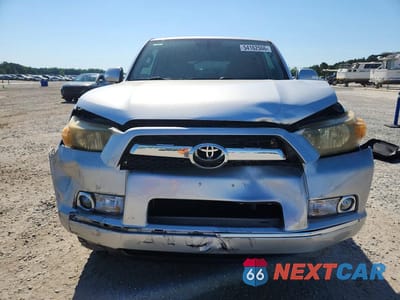 Piąte zdjęcie samochodu w środku: 2011 TOYOTA 4RUNNER VIN:JTEBU5JR0B5075905 - miniatura