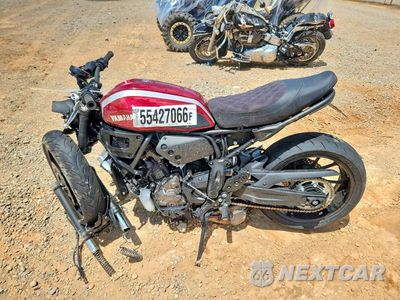 Trzecie zdjęcie samochodu z tyłu: 2018 YAMAHA XSR700 VIN:JYARM21E2JA000137 - miniatura