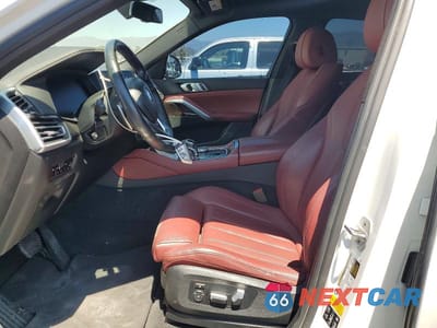 Zdjęcie 7 z 14 samochodu: 2021 BMW X6 XDRIVE40I VIN:5UXCY6C00M9G90162 - miniatura