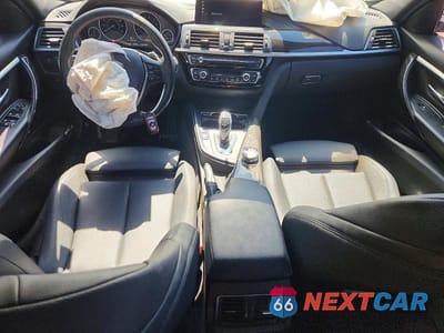 Zdjęcie 8 z 12 samochodu: 2018 BMW 330 XI VIN:WBA8D9G53JNU67699 - miniatura