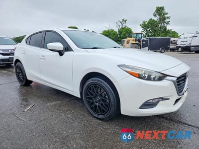 Czwarte zdjęcie samochodu z boku: 2017 MAZDA 3 TOURING VIN:JM1BN1L79H1149988 - miniatura