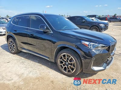 Czwarte zdjęcie samochodu z boku: 2026 BMW X1 XDRIVE28I VIN:WBX73EF00T5587109 - miniatura