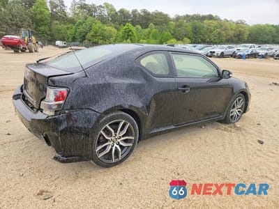 Trzecie zdjęcie samochodu z tyłu: 2016 SCION TC BASE VIN:JTKJF5C73GJ014559 - miniatura