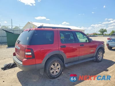 Trzecie zdjęcie samochodu z tyłu: 2006 FORD EXPLORER XLT VIN:1FMEU73E26UA91439 - miniatura